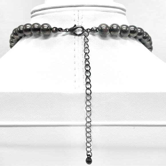 🍍3/$15🍍 Edgy Glam Crystal Beaded Necklace - Picture 4 of 4
